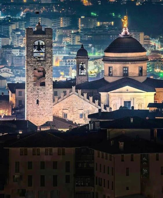 Suite32 Bergamo Kültér fotó